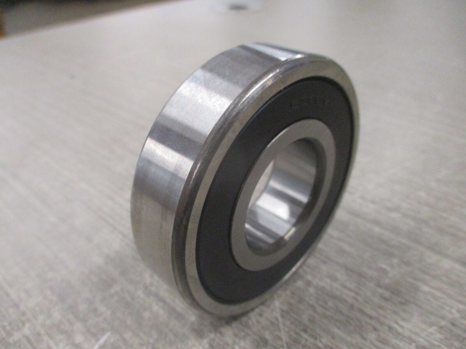 NSK Bearing 6306VVC3 New Surplus