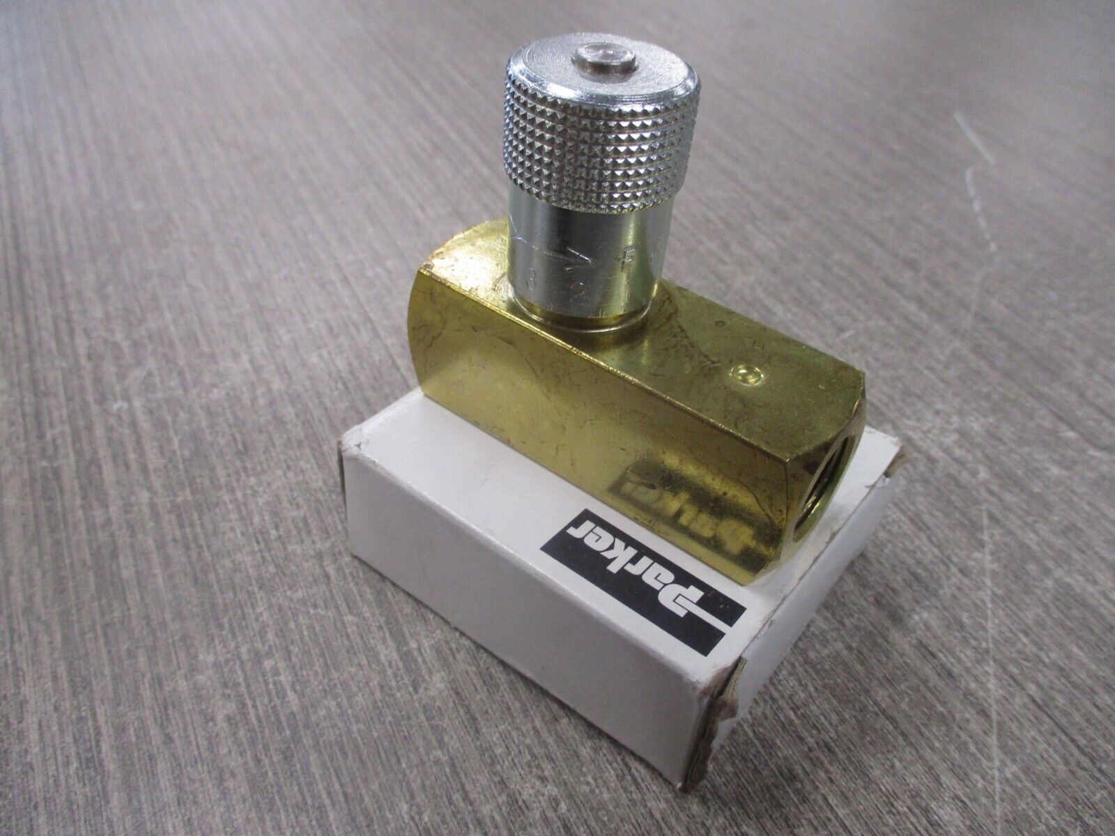 Parker Flow Control Valve IA855 New Surplus