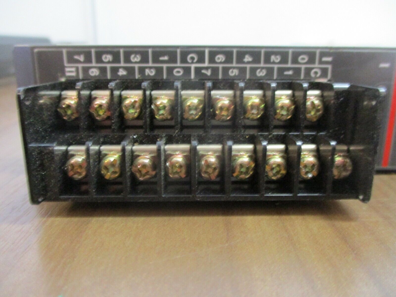 Automation Direct Output Module D3-16TD1-1 5-28VDC 0.5A *No Terminal Cover* Used