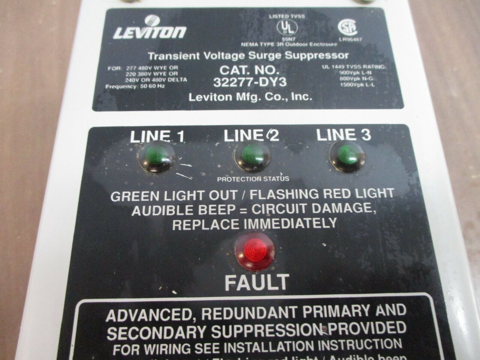 Leviton Surge Suppressor 32277-DY3 277/480VY 240/480V 50-60Hz Used