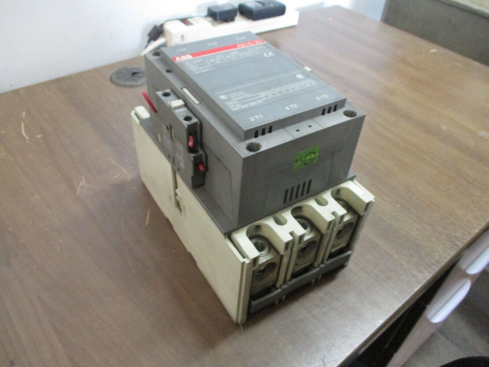 ABB Contactor A210-30 110-120V Coil 300A 600V w/ (2) Aux Contact Used