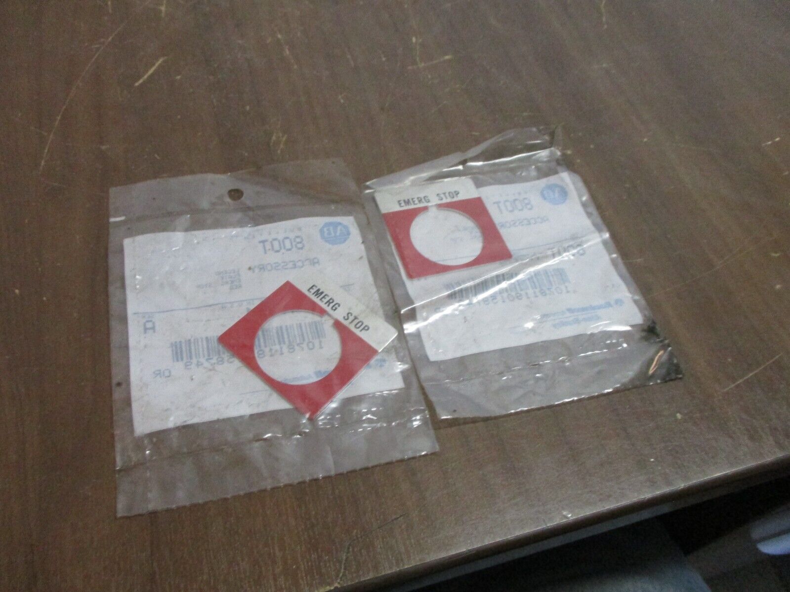 Allen-Bradley Emergency Stop Legend Plate 800T-X504 Ser. A Red *Lot of 2*