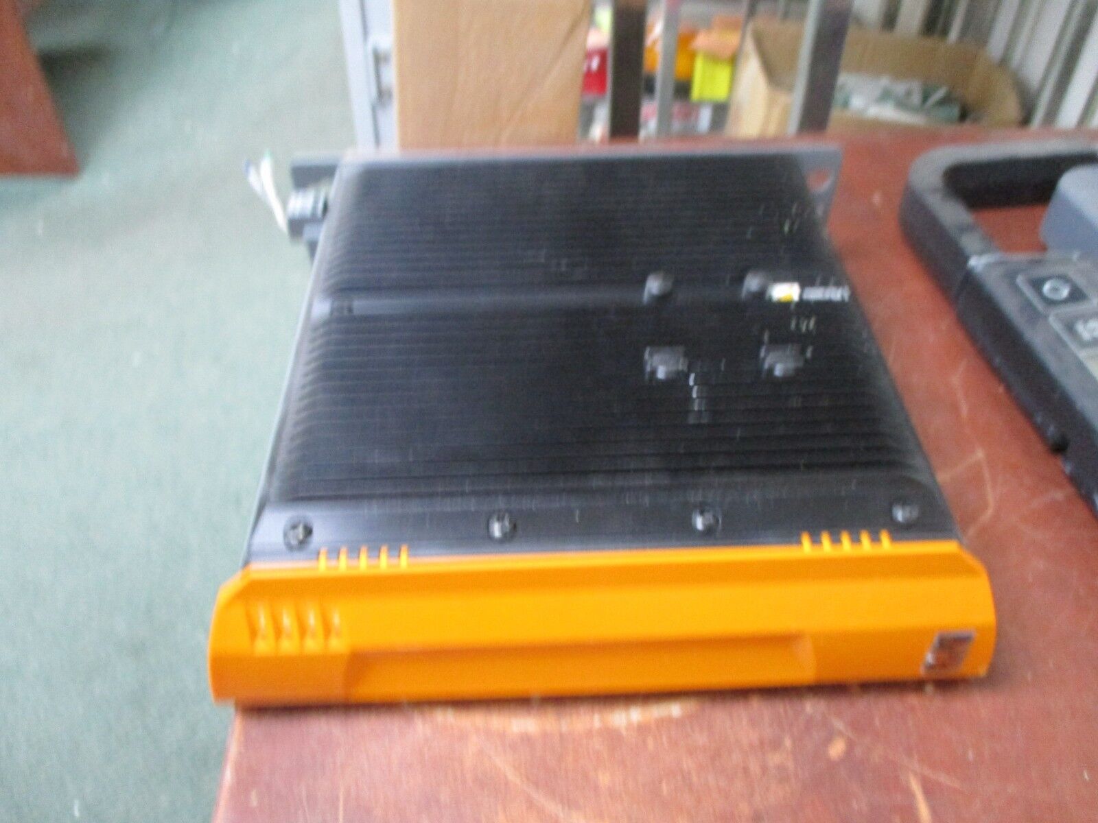 B & R Automation PC 5P81:447050,000-01 24VDC 1-6A Used
