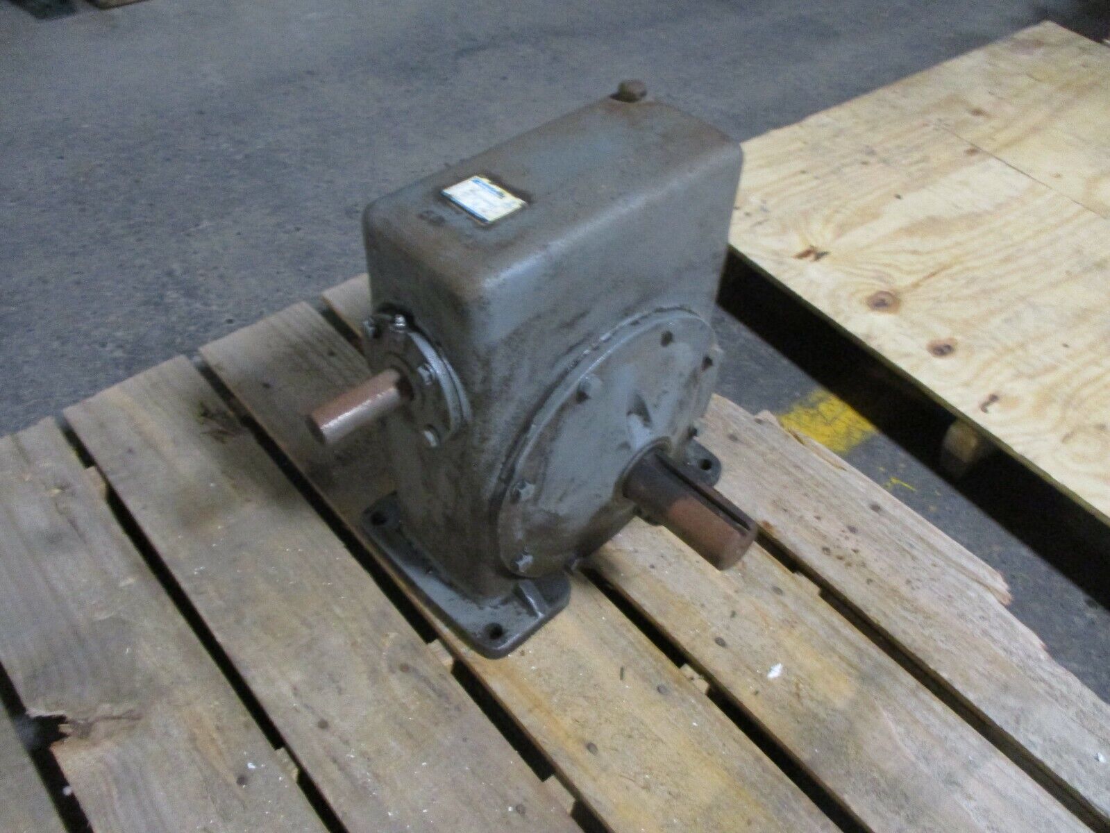 Winsmith Speed Reducer 9-CT Ratio 50:1 1800RPM In Used