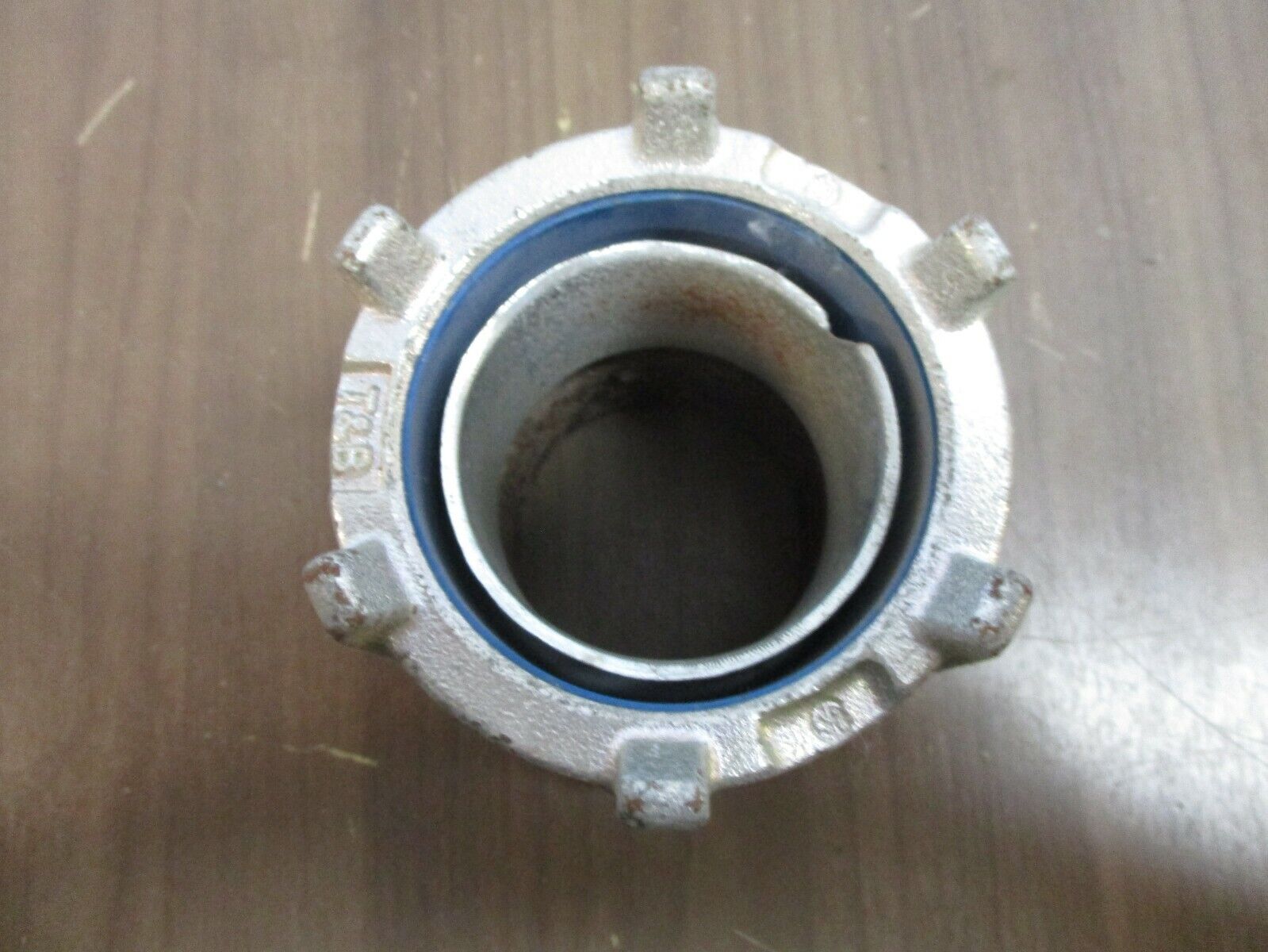 Thomas & Betts Watertight Fitting Size: 2 1/2" Used