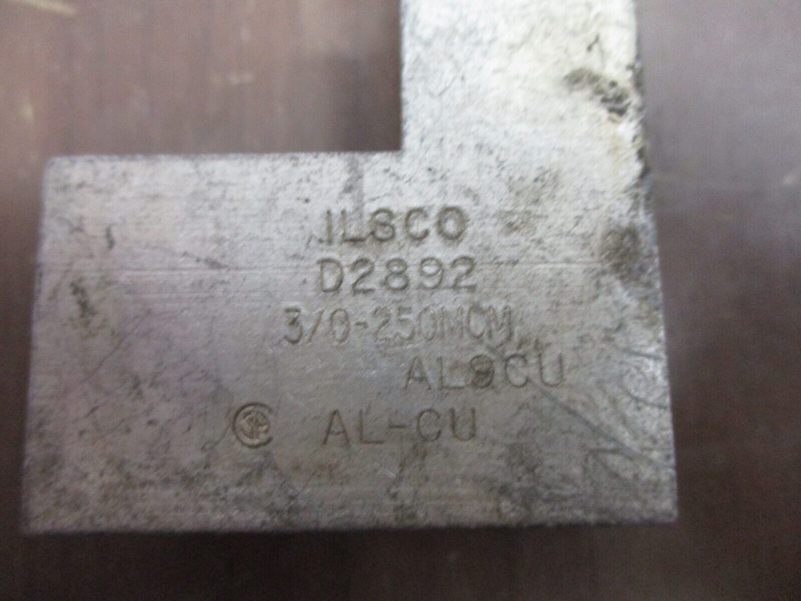 Ilsco Mechanical Lug D2892 3/0-250MCM Used
