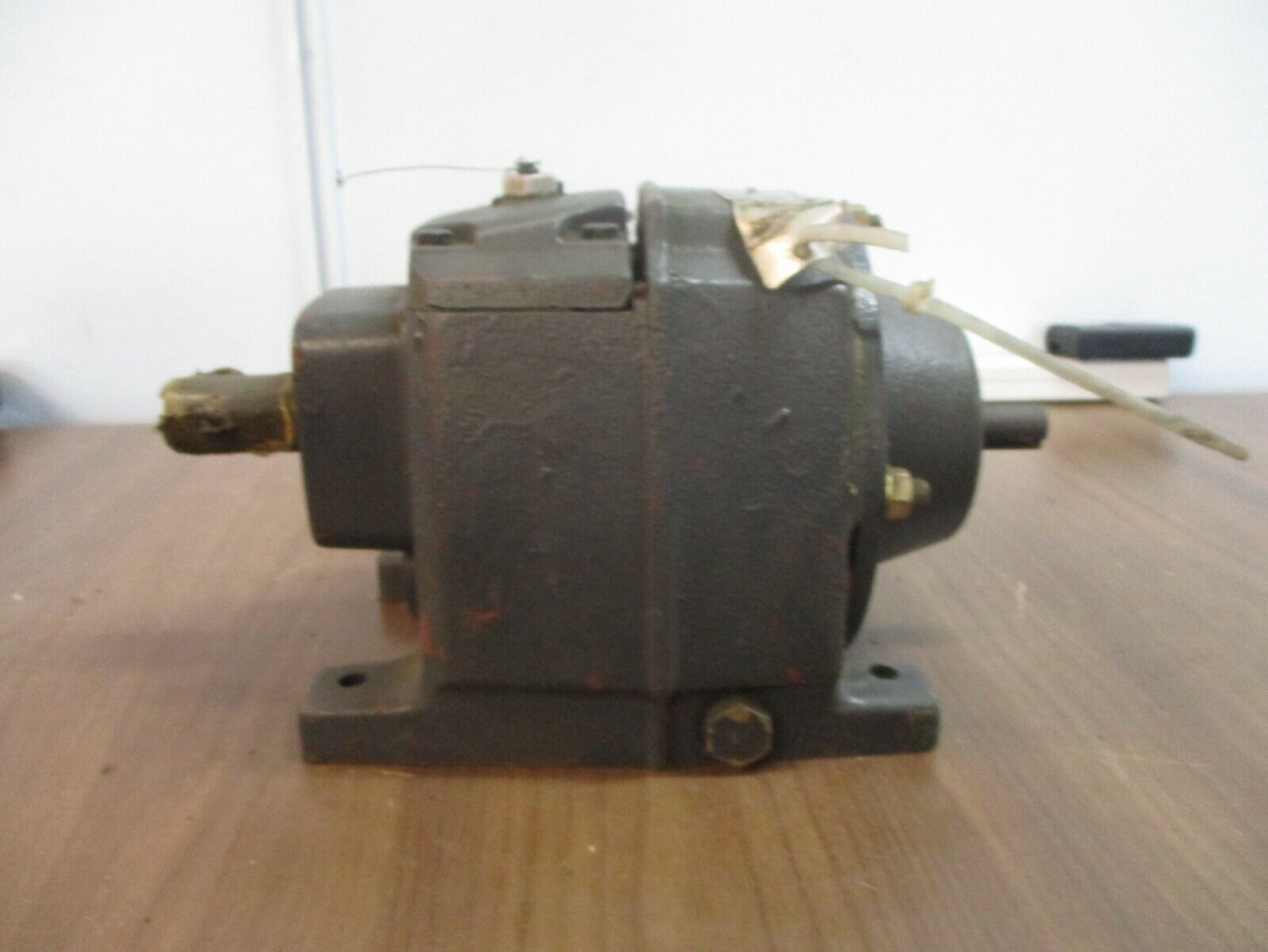 US Motors Series 3000 Reducer CBN3122SB36 3AP Ratio 5.2:1 1800 RPM In Used