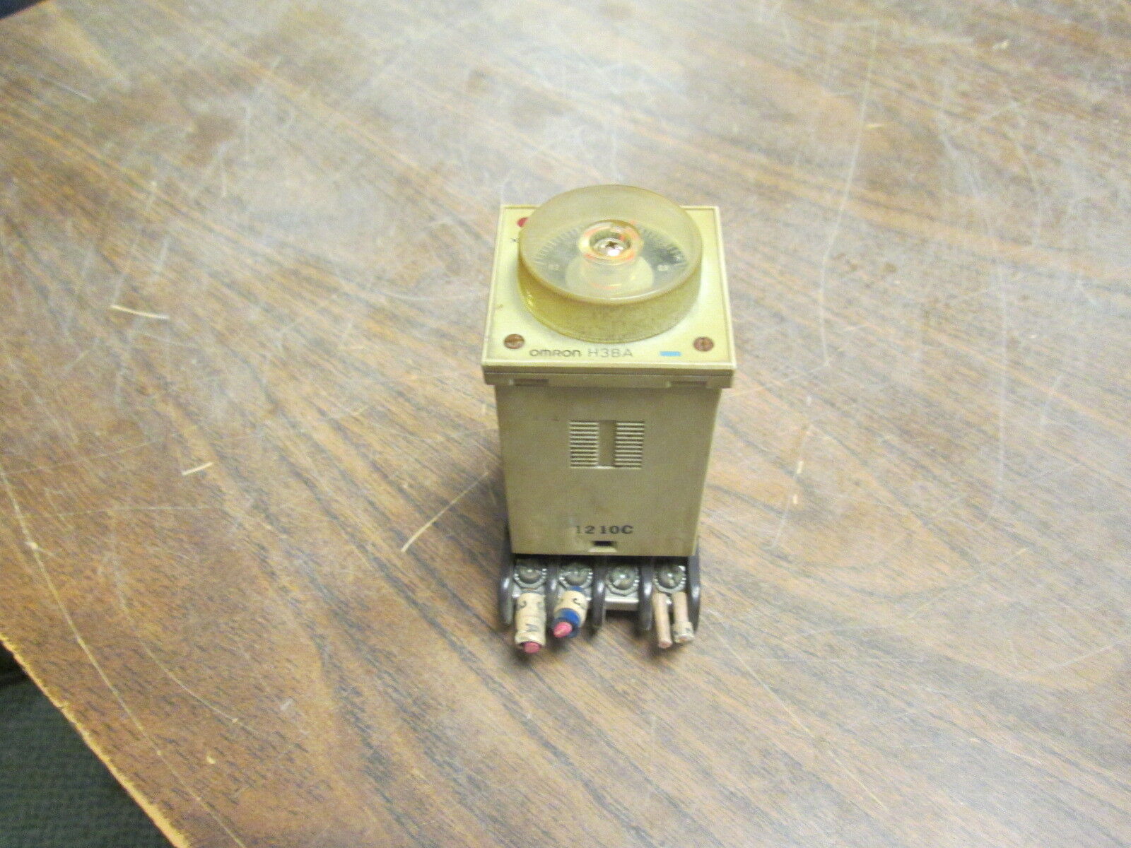 Omron Timer H3BA-8 100/110/120VAC 50/60Hz Used
