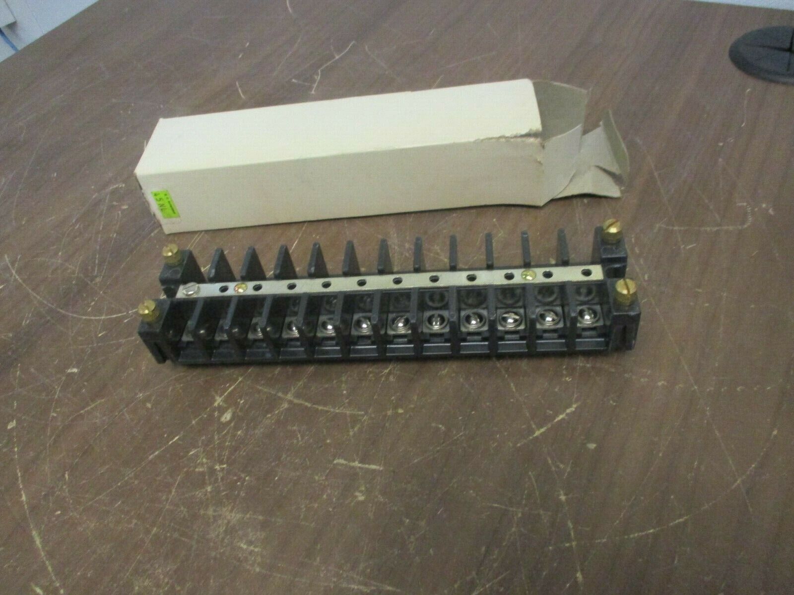 GE Terminal Board Short Circuiting Strip EB27B12S 12-Circuit New Surplus