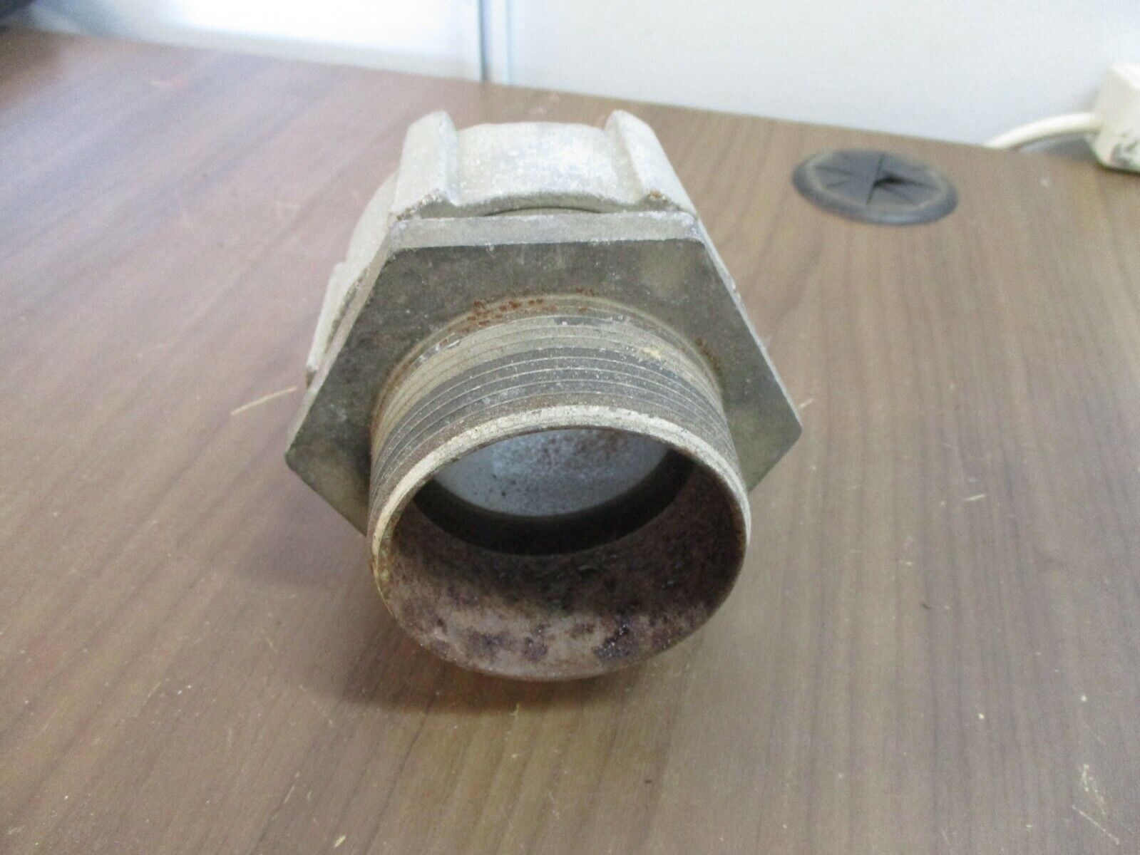 Thomas & Betts Watertight Fitting Size: 2 1/2" Used