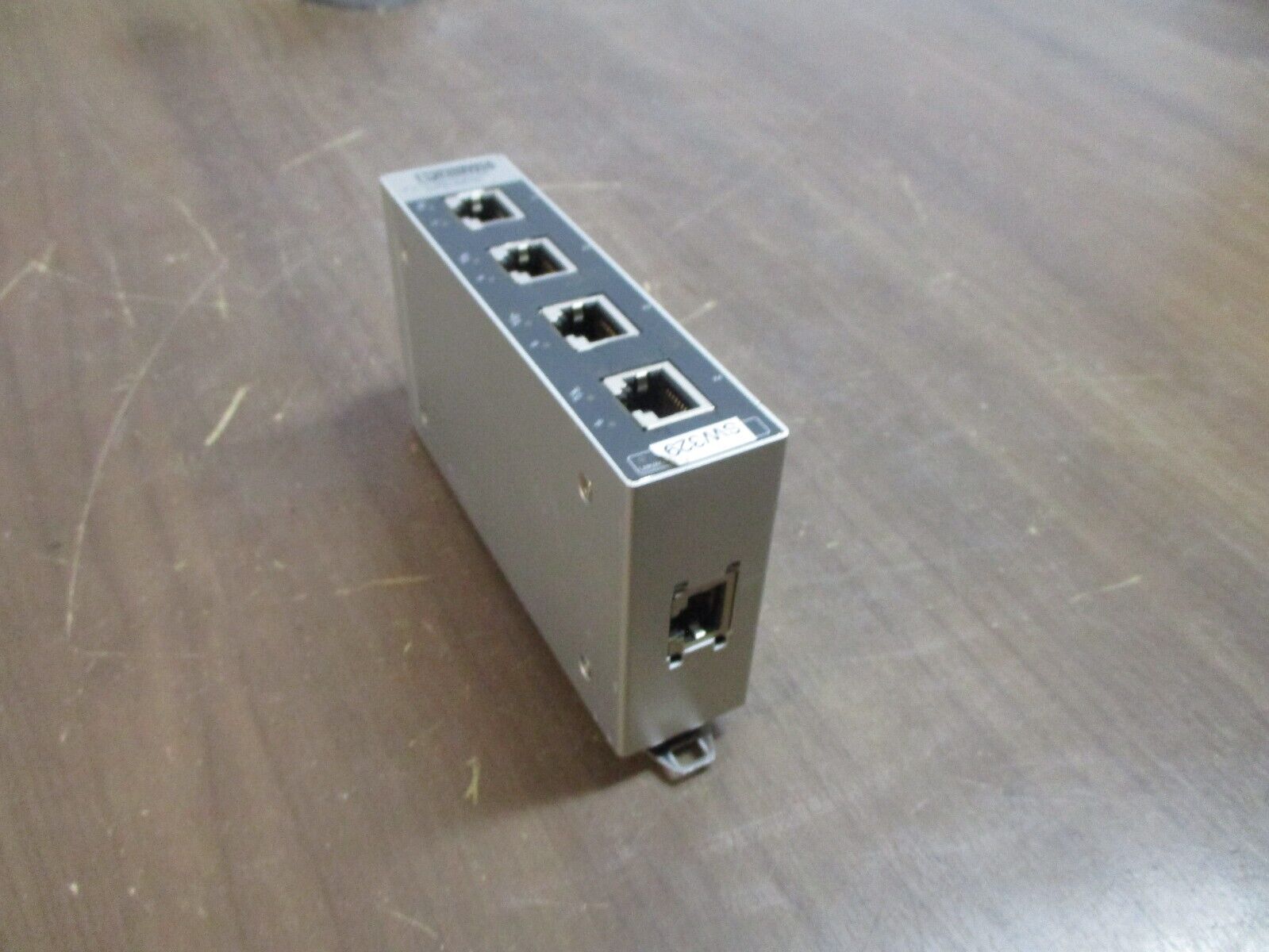 Phoenix Contact FL Switch 2891152 HW: 10 SFN 5TX Used