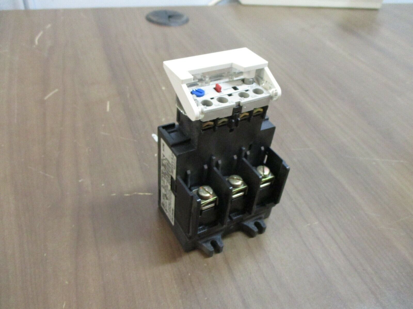 Allen-Bradley Solid State Overload 592-A2EA Ser. A Trip: 1.6-5.0A Used