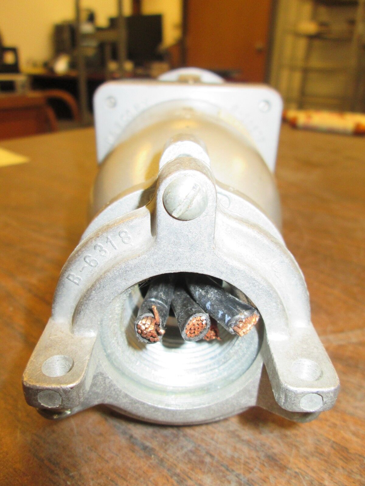 Russellstoll  Receptacle  7428-78  60A  600V  4W  missing wire clamp  Used