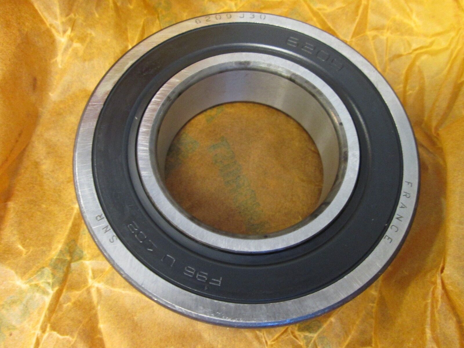 SNR Ball Bearing 6209.EEJ30A50 New Surplus