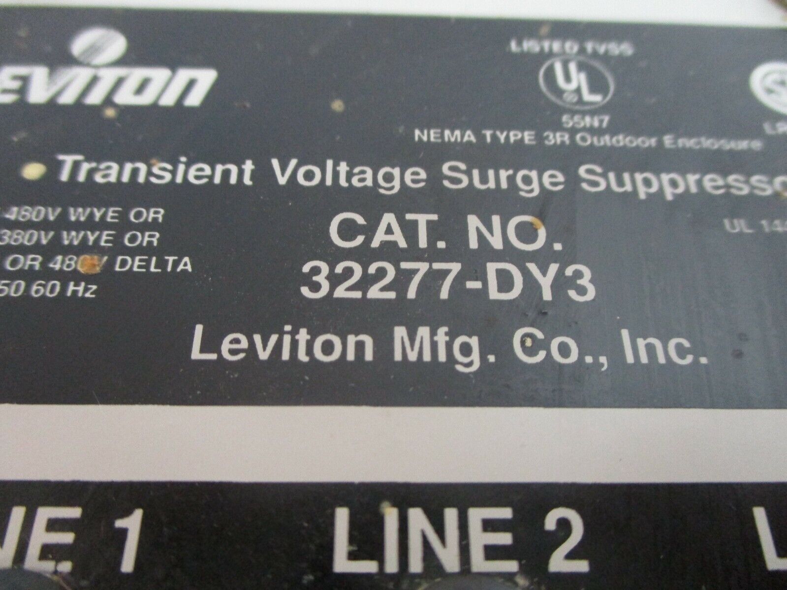 Leviton 3R Surge Protector 32277-DY3 277/480VY 240/480V 50/60Hz, Used
