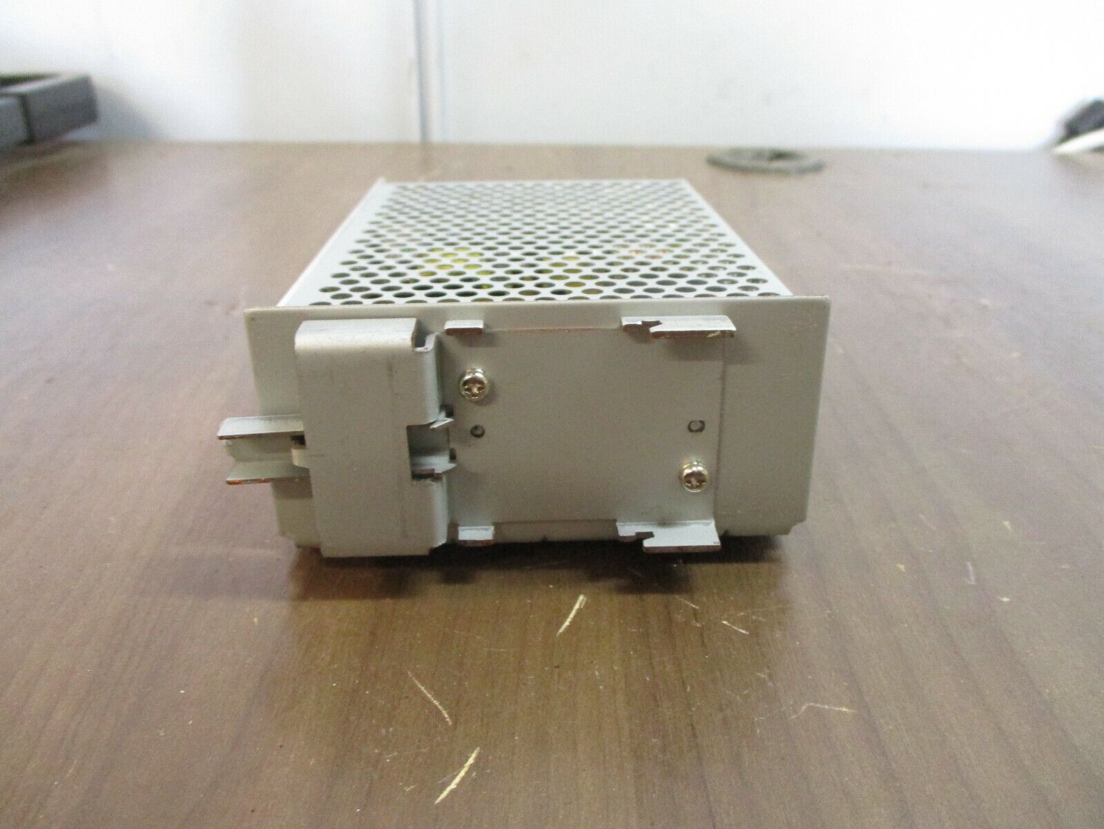 Omron Power Supply S8JC-Z10024CD Input: 200-240VAC 50/60Hz 1.4A Used