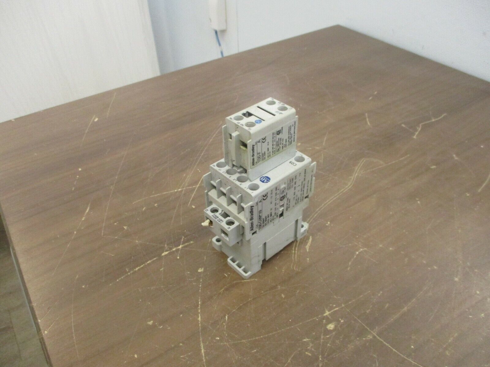 Allen-Bradley Contactor 100-C09*10 120V Coil 25A 600V w/ Aux Contact Block Used