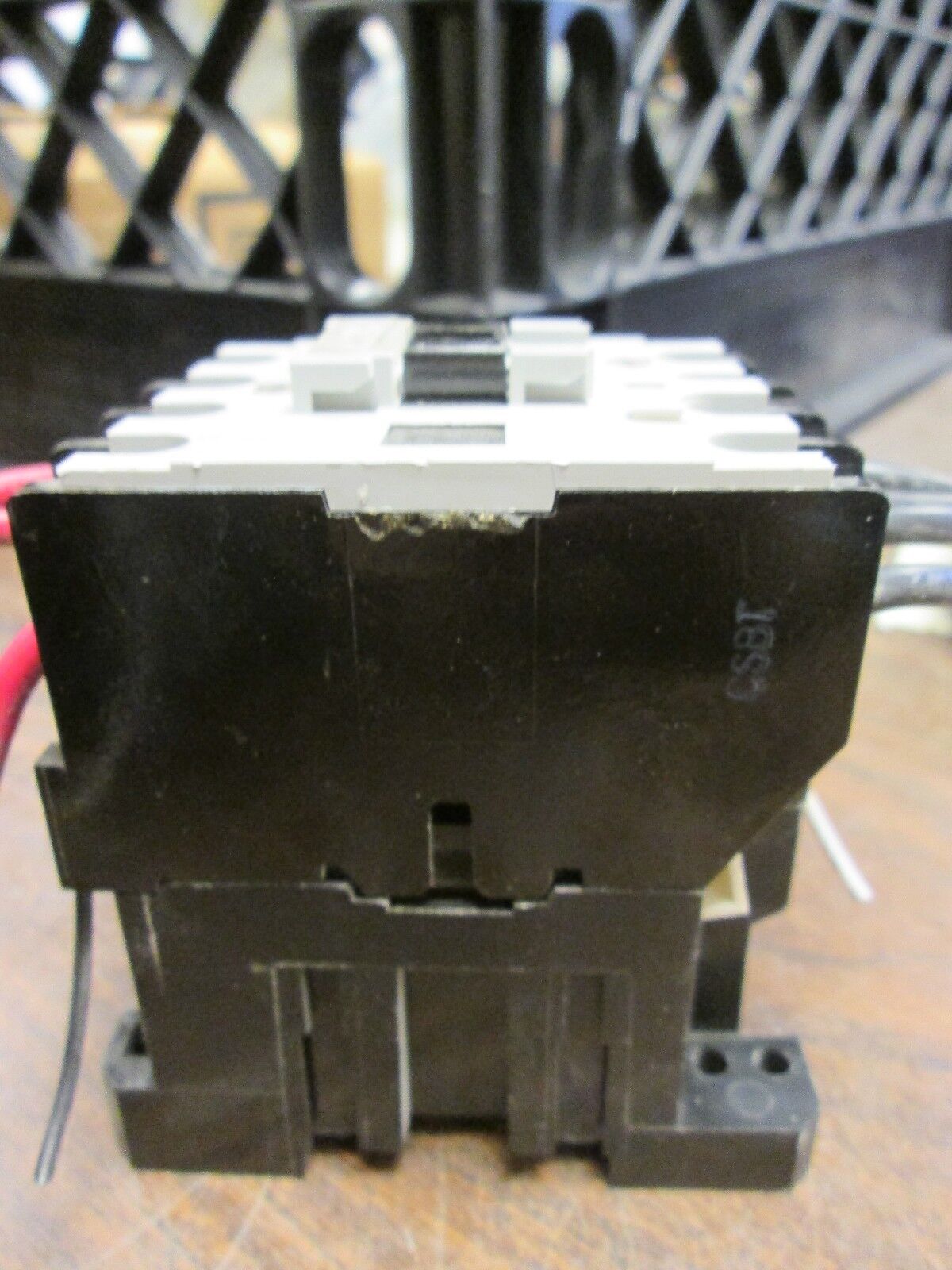 Allen-Bradley Contactor 100L-A20N*4 600V 30A 120V Coil 4P Used