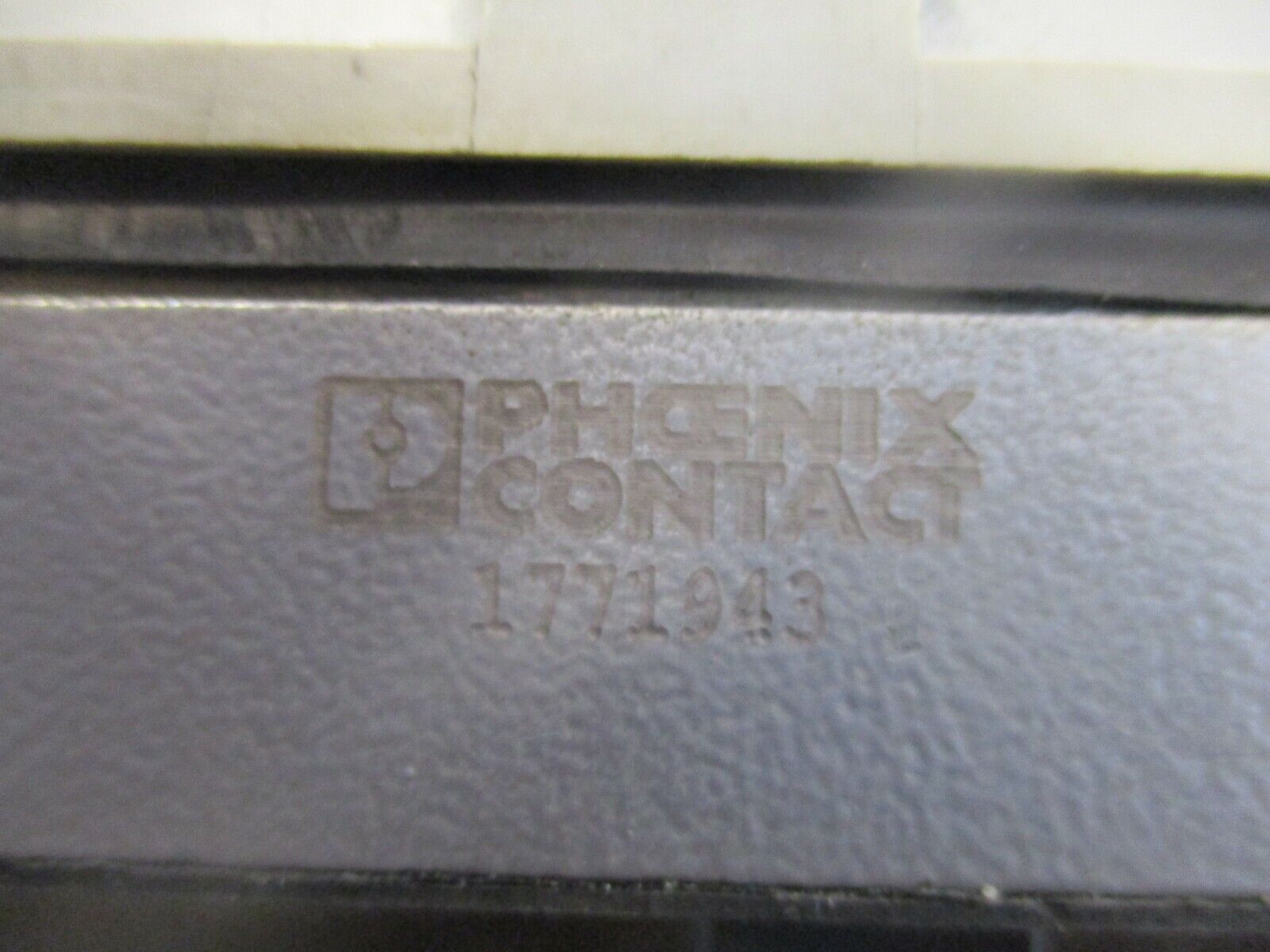 Phoenix Contact Computer Interface 5606454 120VAC 5A Used