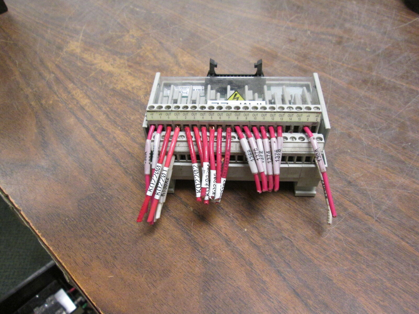 Allen-Bradley Interface Module 1492-IFM20F-F-2 Ser. A 0-132V AC/DC Used