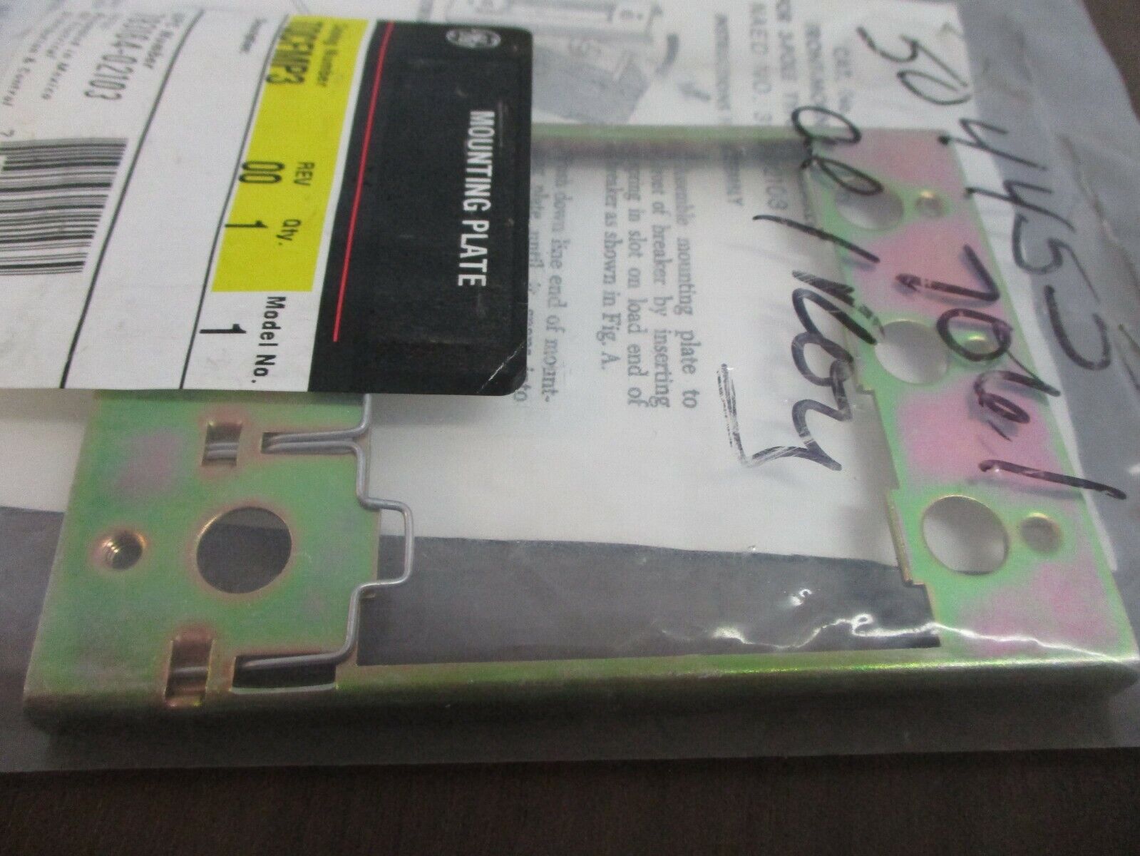 GE Circuit Breaker Mounting Plate TQCFMP3 Rev. 00 3P New Surplus
