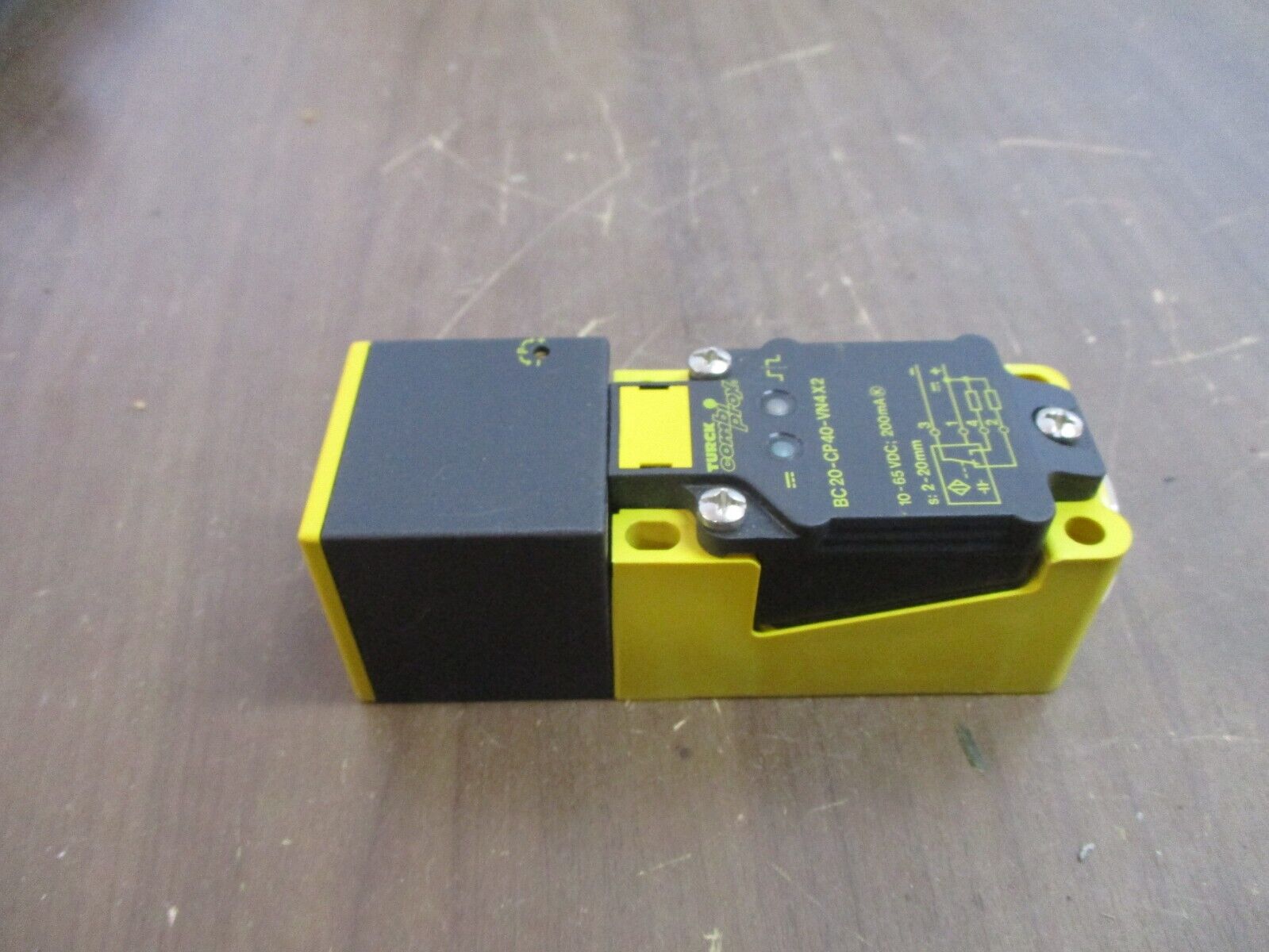 Turck Combi Prex Proximity Sensor BC20-CP40-VN4X2 10-65VDC 200mA New Surplus