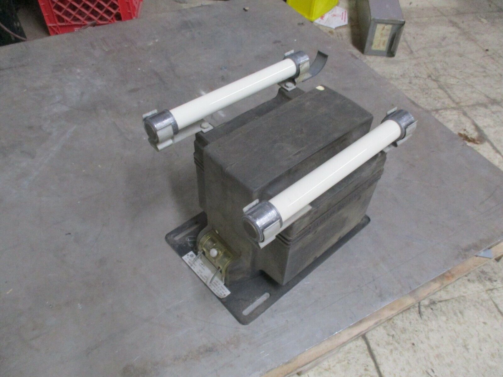 GE Type JVM-5 Potential Transformer 765X21G770 Pri: 14.4KV Ratio 120:1 110KV BIL