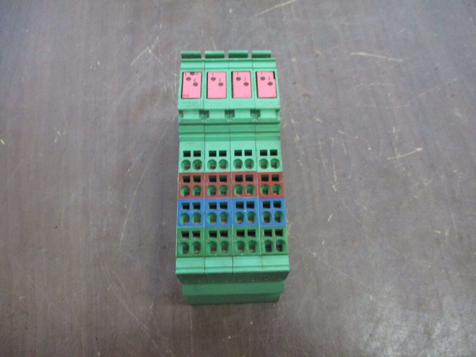 Phoenix Contact IBIL24DO8 Interbus Coupler 2726269 HW: 01 Used