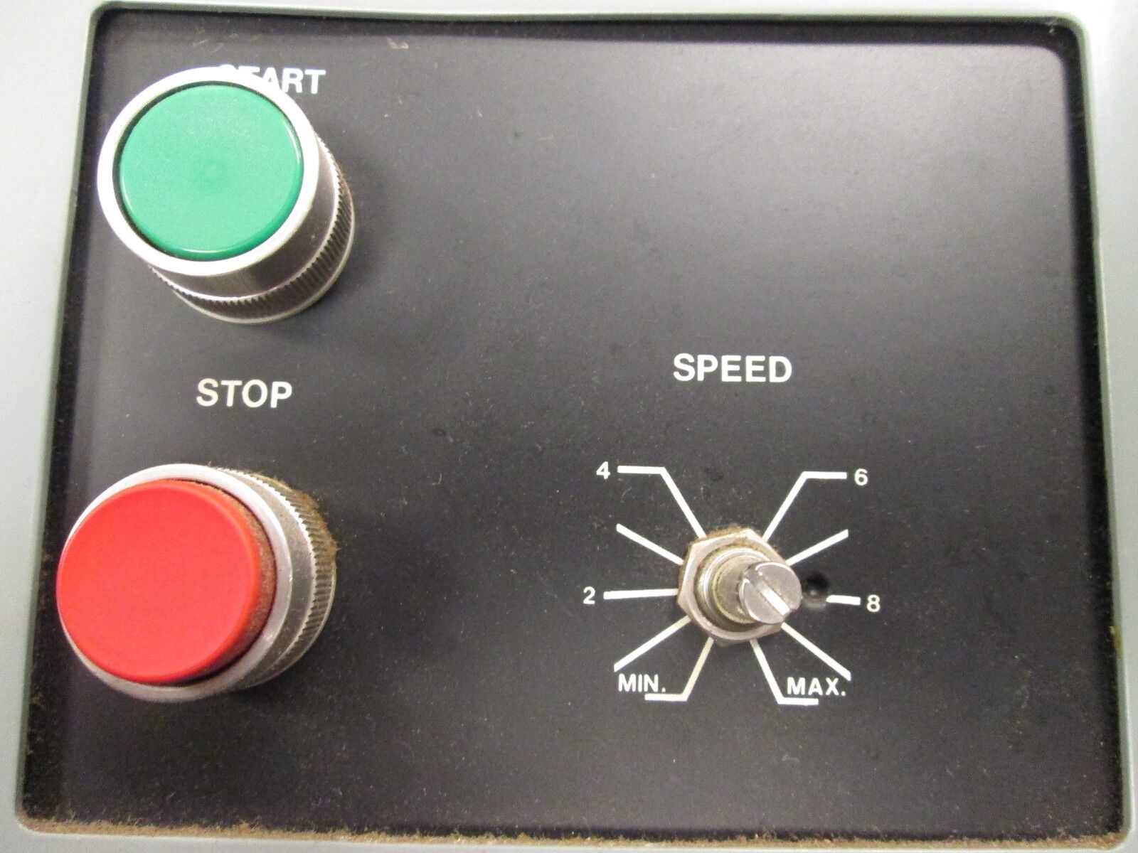 Allen-Bradley 1334 AC Drive 1334-EJB-N4-T3 15HP 3Ph Out: 0-460V 15A 12KVA Used