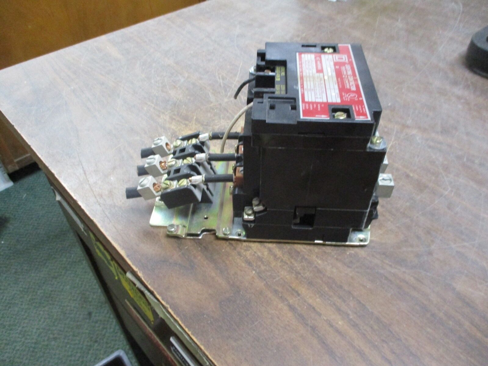 Square D Lighting Contactor 8903 SP011 KP 120V Coil 60A 600V Used