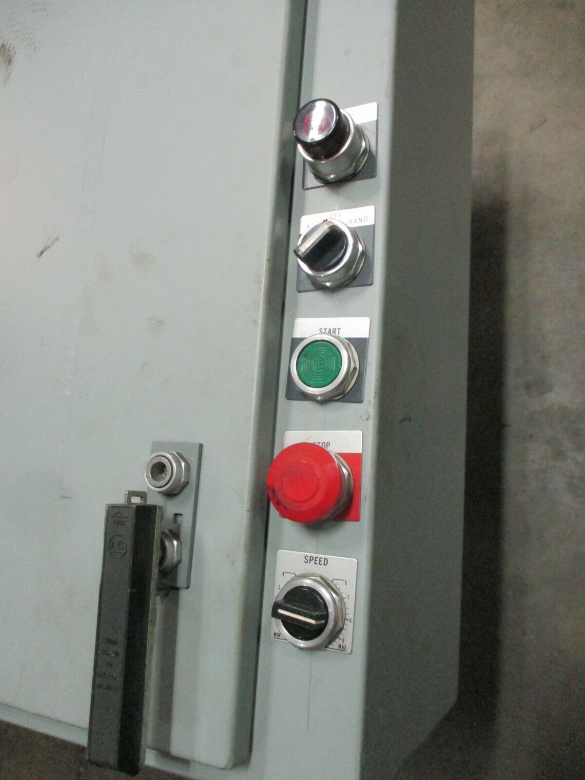 Hoffman Disconnect Enclosure A-36SA2610LP 30A 600V Type 12,13 Used