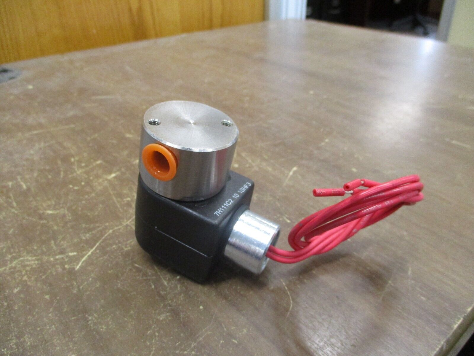 Parker Solenoid Valve 71215SN2MF00N0H111C2 24VDC 10W 100PSI *No Box* New Surplus