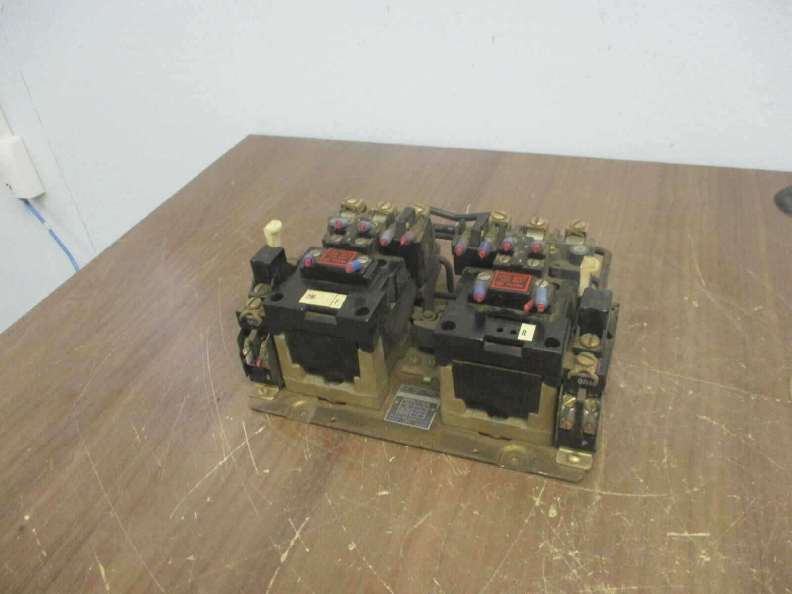 Allen-Bradley Size 1 Reversing Starter 705-BOD Ser. K 120V Coil Used
