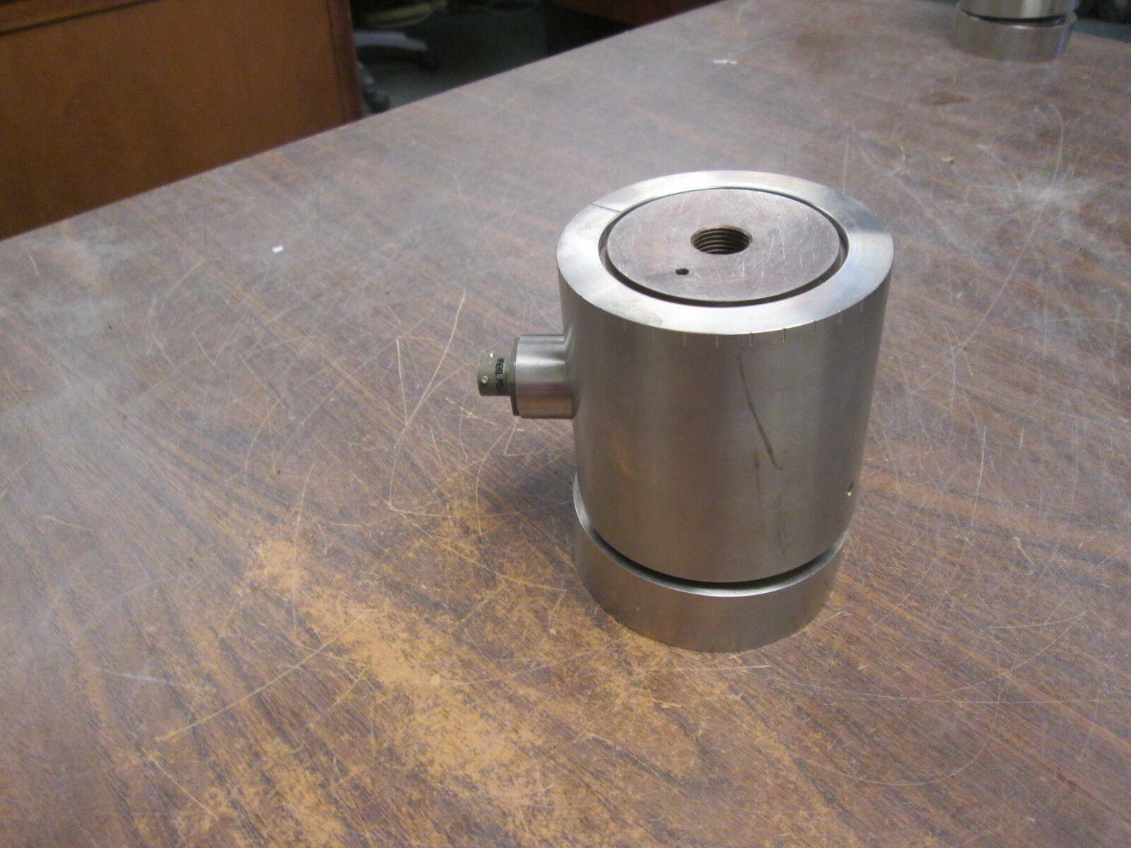 BLH Electronics Low Tension Transducer LTT Capacity: 200lbs Used