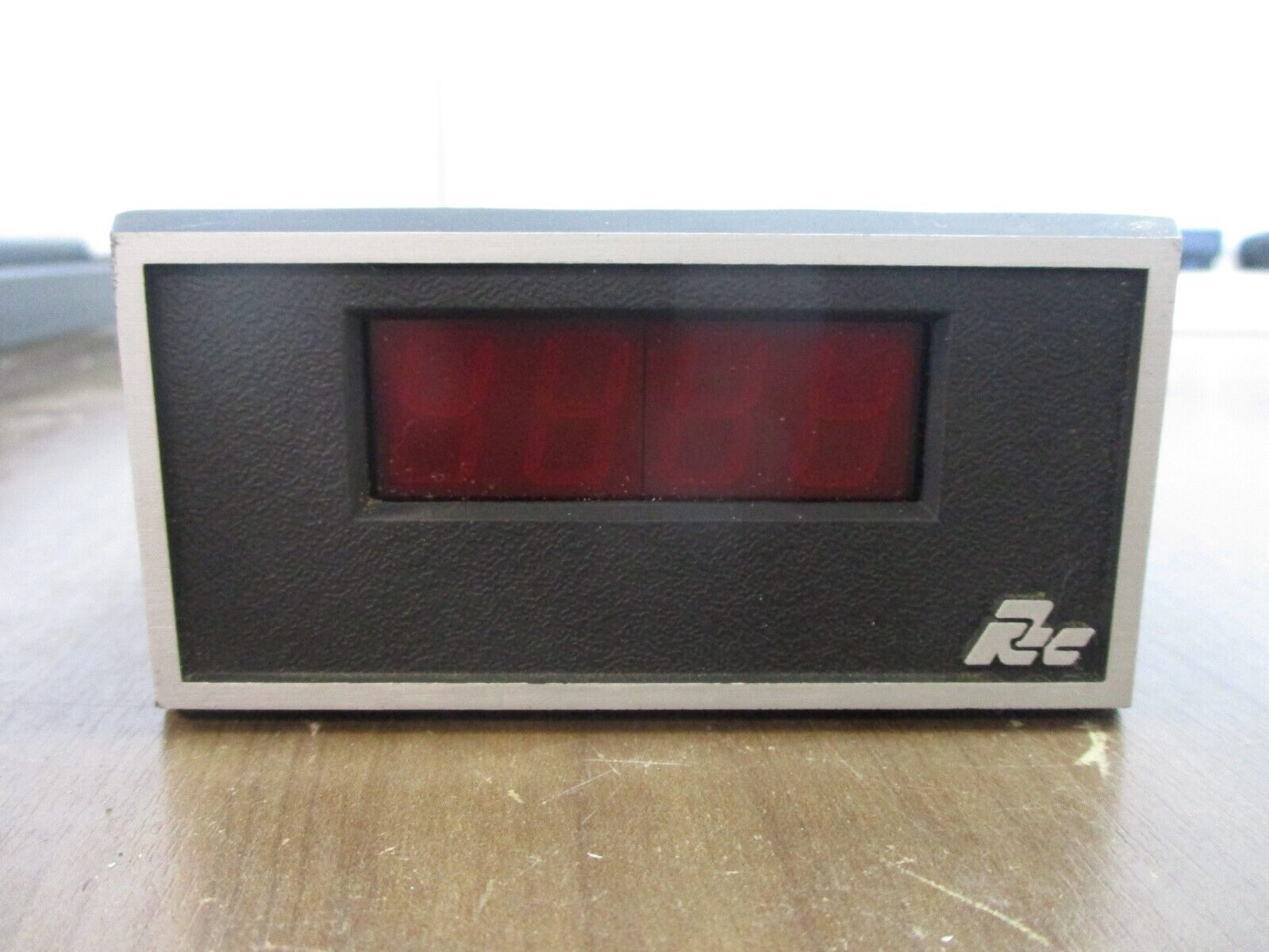 Red Lion Controls Digital Counter APLSP4B Used