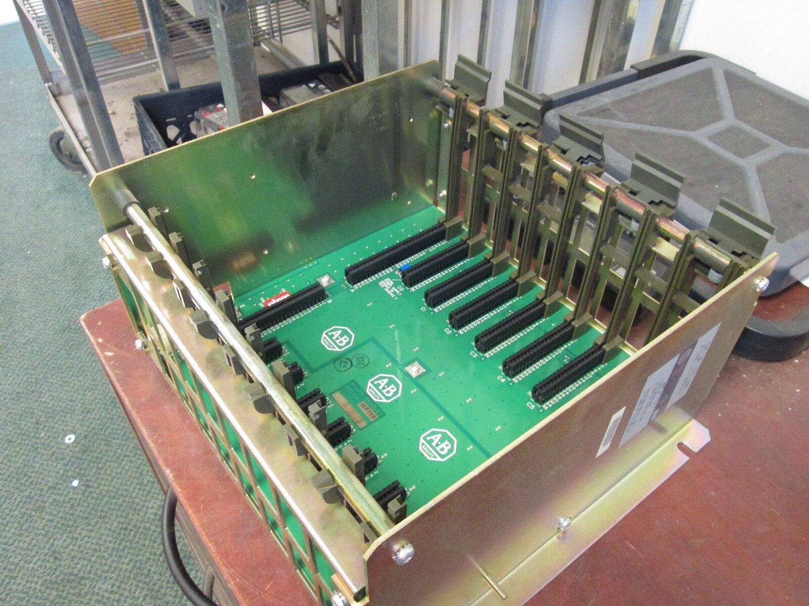 Allen-Bradley I/O Chassis 1771-A2B 8-Slot Used
