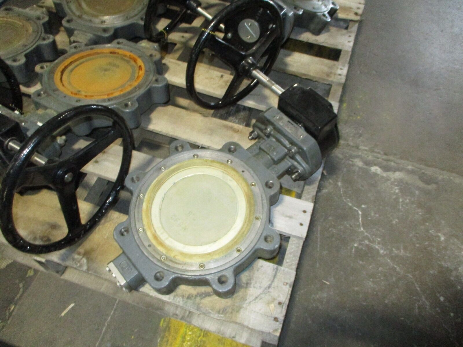 Nibco Butterfly Valve LCS 6822 Size: 8" CWP: 285 PSIG @ 100°F Seat: RPTFE Used
