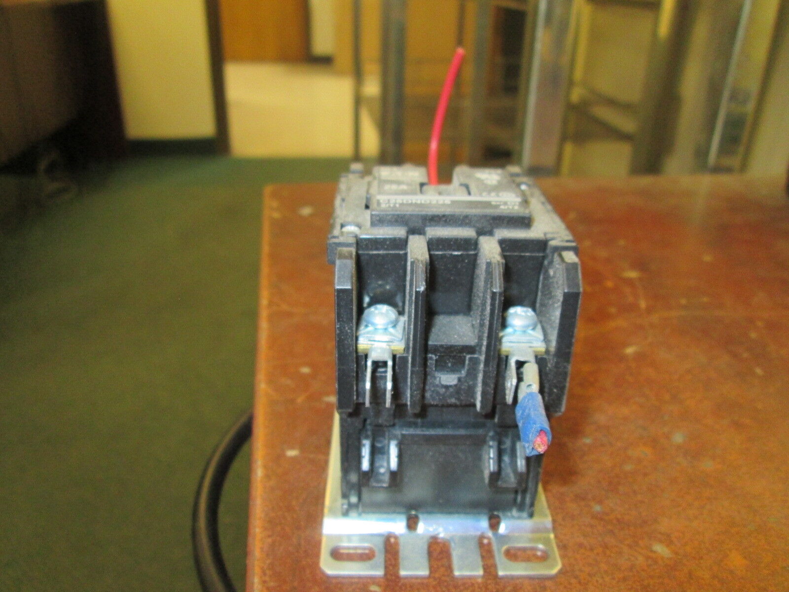 Eaton Contactor C25DND225 120V Coil 25A Used