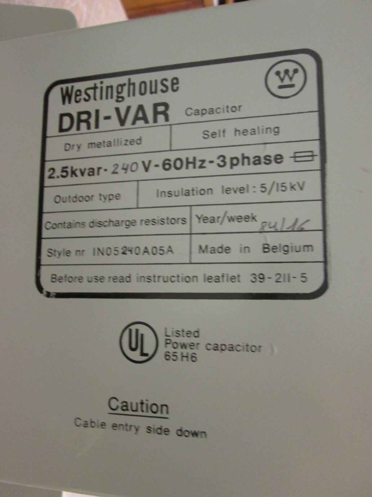 Westinghouse Dri-Var Capacitor 1N05240A05A 2.5kvar 240V 60Hz 3Ph Used