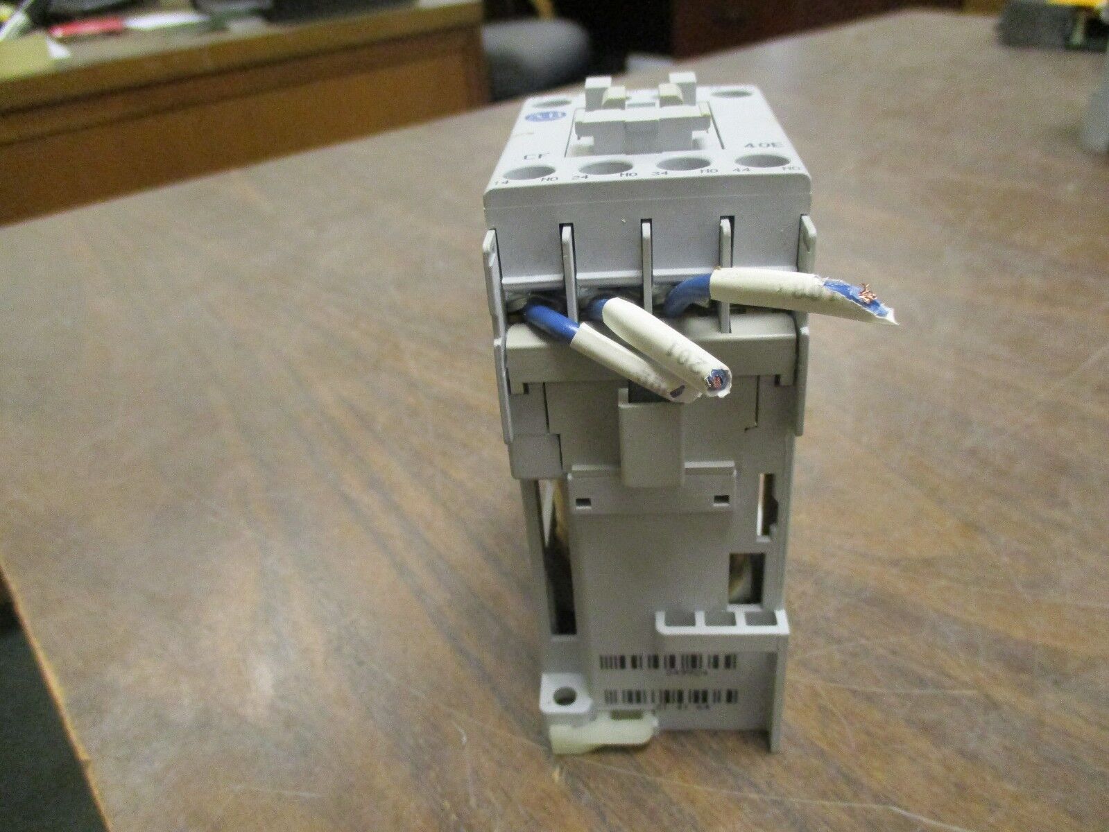 Allen-Bradley Contactor 700-CF400D* 24VDC Coil 25A 600V Used