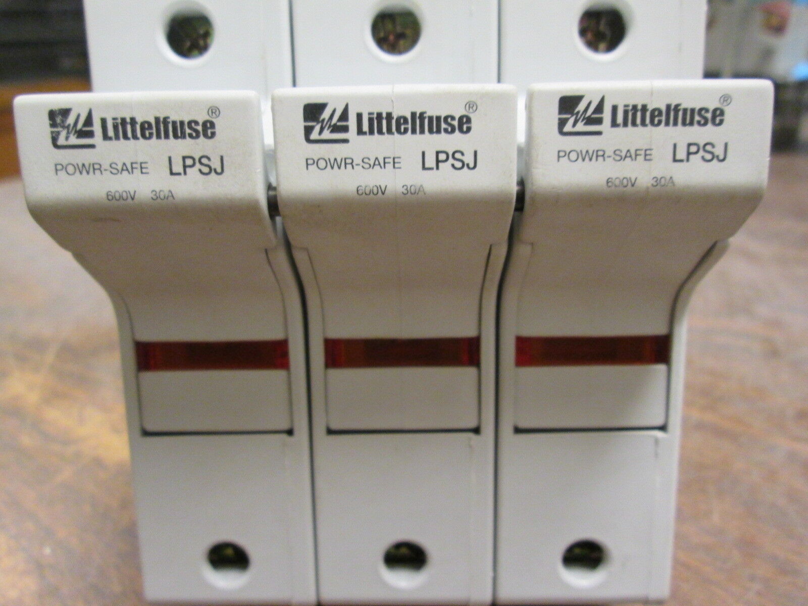 Littlefuse POWR-Safe Fuse Holder LPSJ30-3ID 30A 600V 3P Used