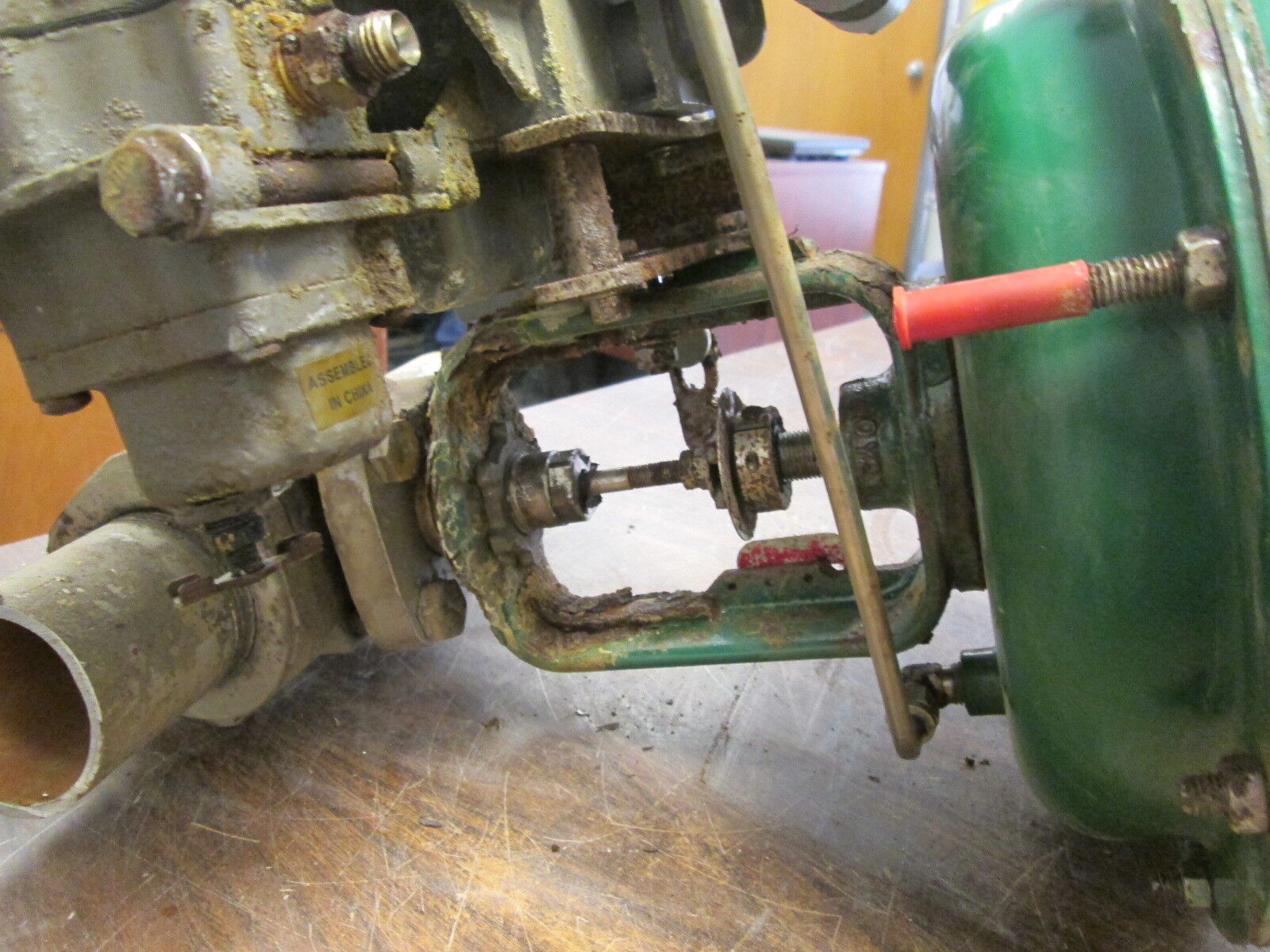 Baumann Control Valve w/ Positioner 24588S Body Size: NPS Body Rating:Ch300 Used