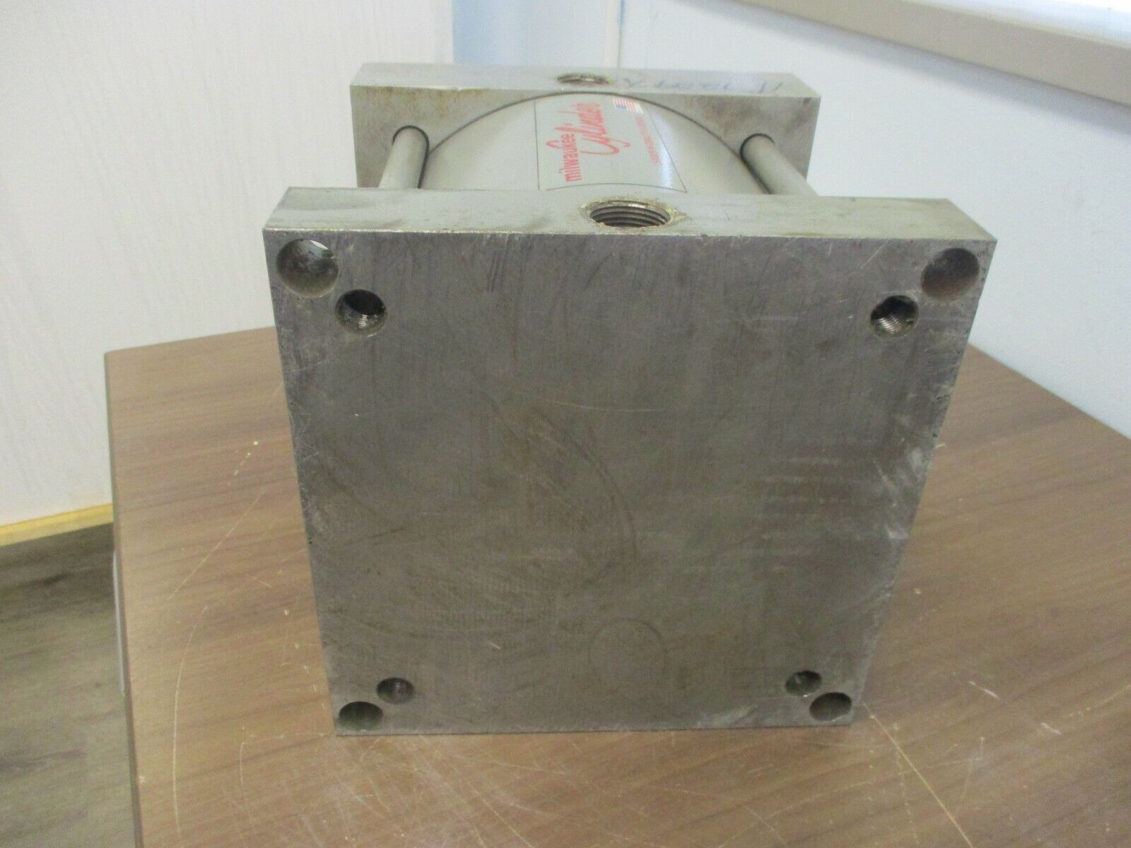 Milwaukee Cylinder Pneumatic Cylinder A-22 250 PSI Bore: 8" Stroke: 4" Used