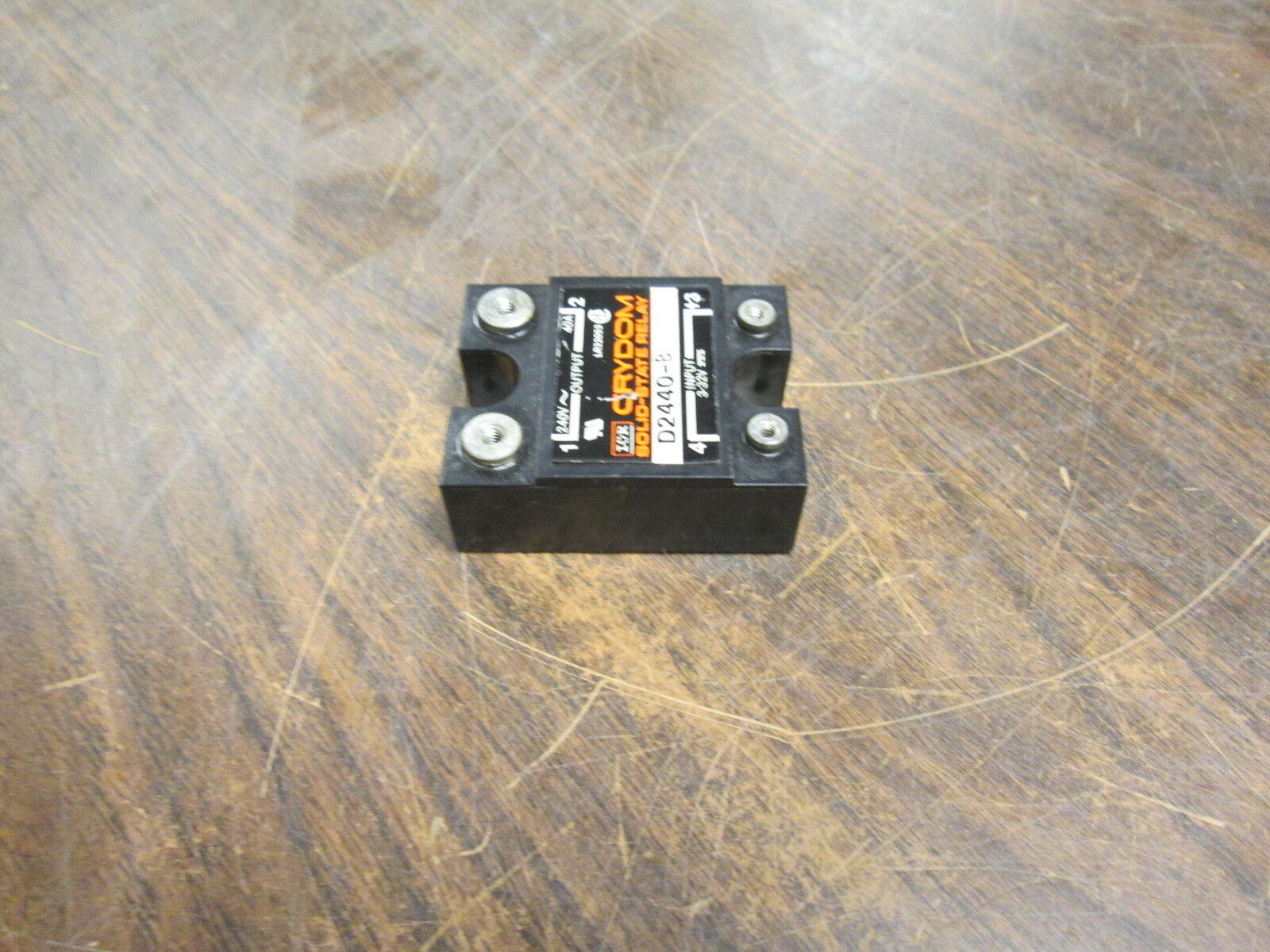 Crydom Solid State Relay D2440-B Input:3-32VDC Output:240VAC 40A Used