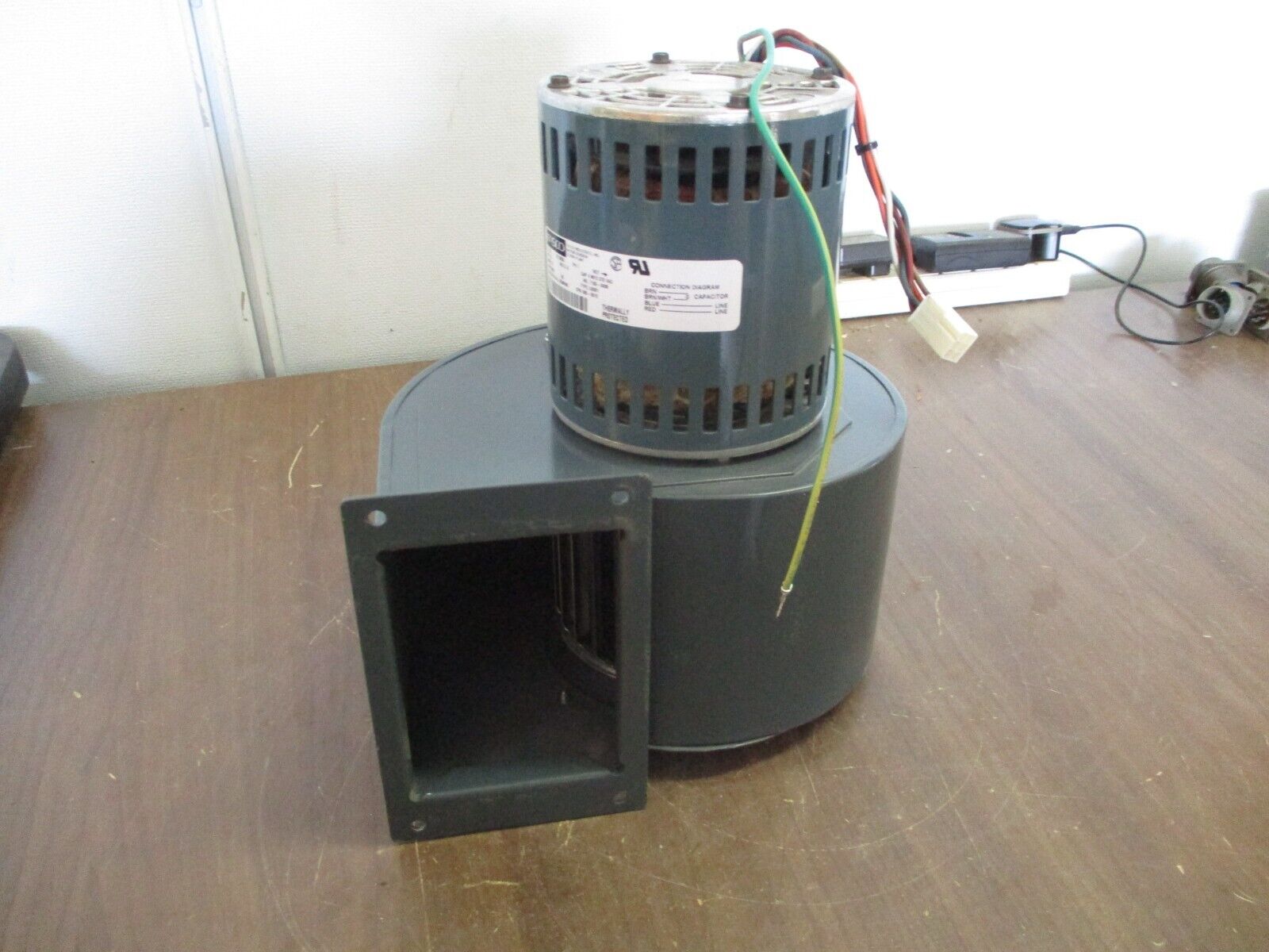 TCP Centrifugal Blower TCP134-005 115V 3A 1/4 HP 1P 3300RPM Used