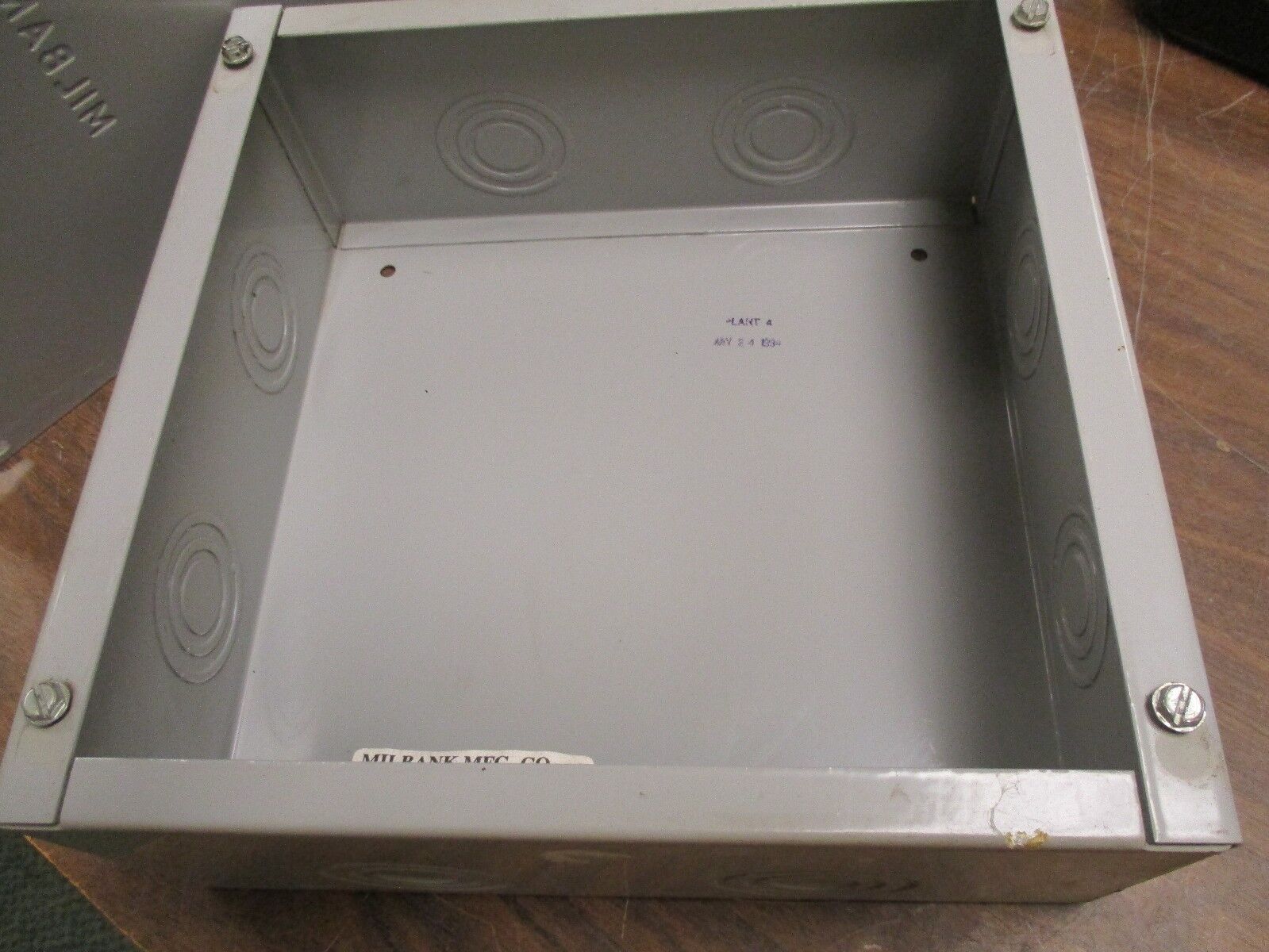 Milbank Enclosure 10104SC1 Size: 10x10x4" *No Box* New Surplus