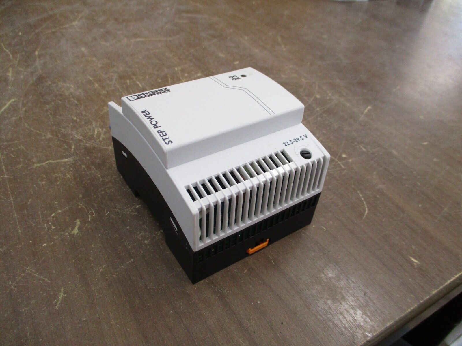 Phoenix Contact Step Power Supply 2868651 STEP-PS/1AC/24DC/2.5 Used