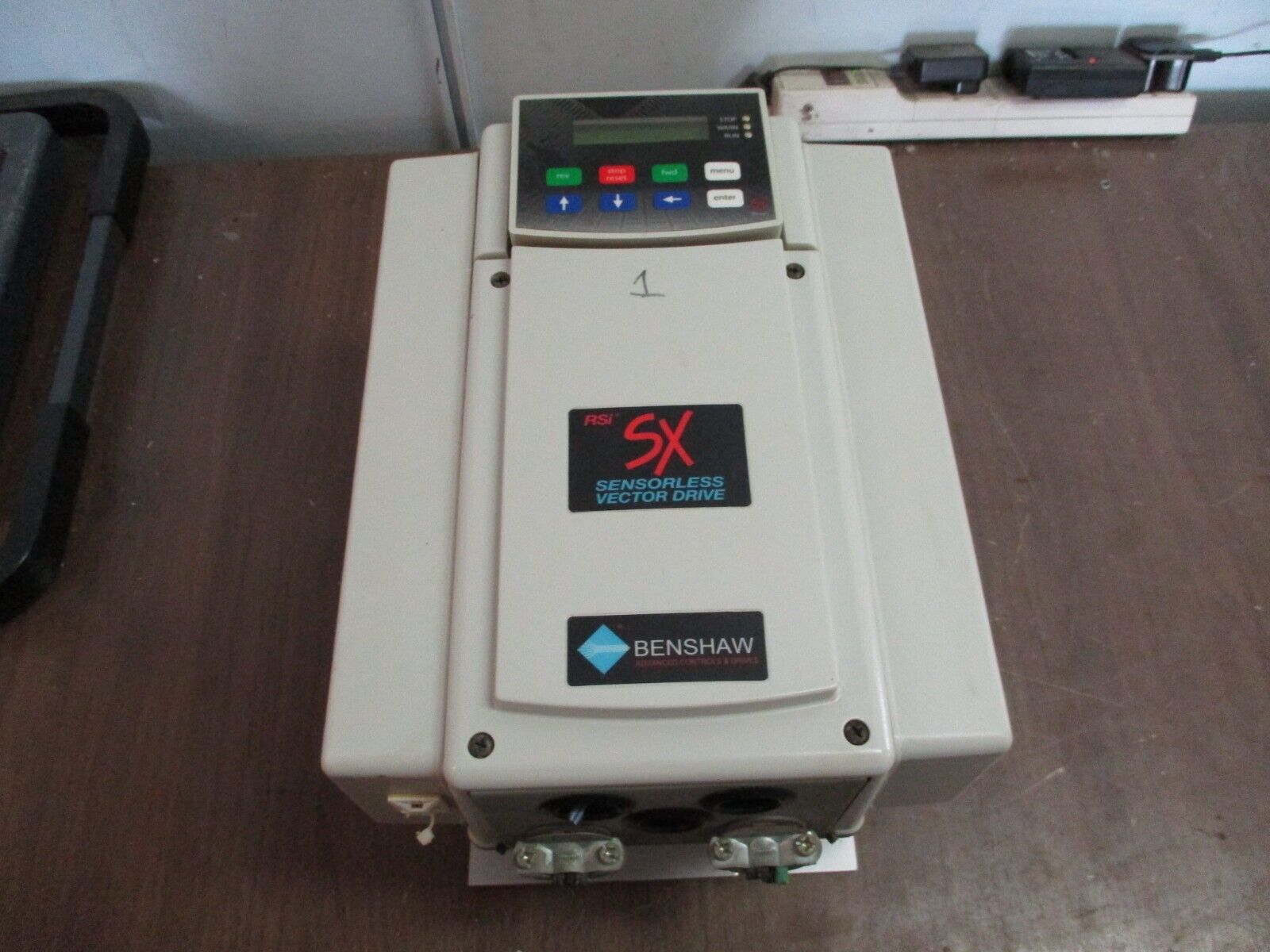 Benshaw RSi SX Sensorless Vector AC Drive RSi010SX2B 10HP 3Ph w/ Keypad Used