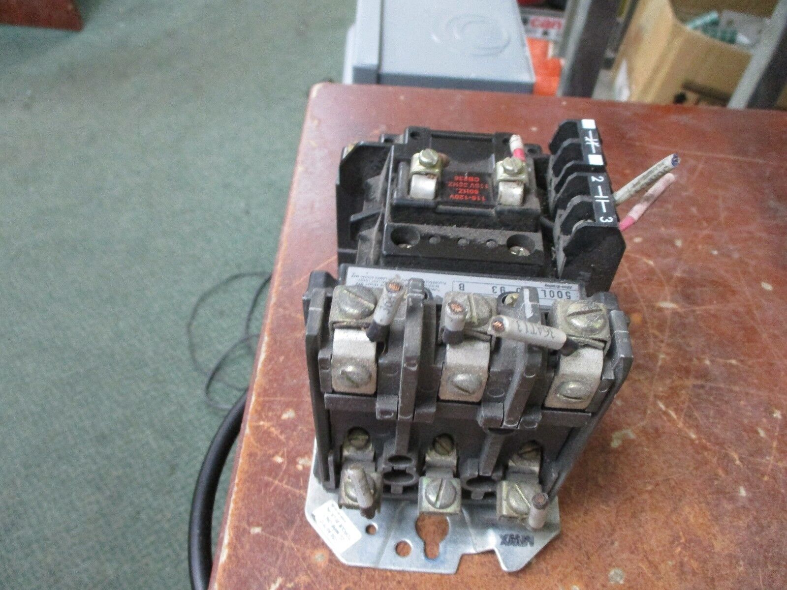 Allen-Bradley Lighting Contactor 500L*B0*93 120V Coil 30A 600V Used