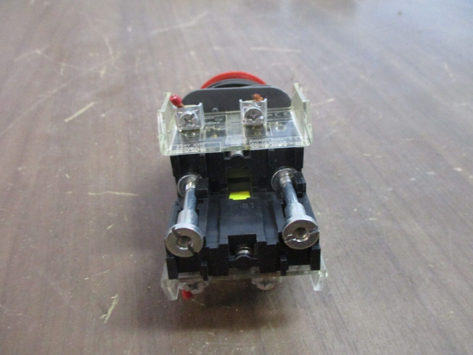 Allen-Bradley Mushroomhead Push Button 800T-D... Ser. T Type 4, 13 Red Used